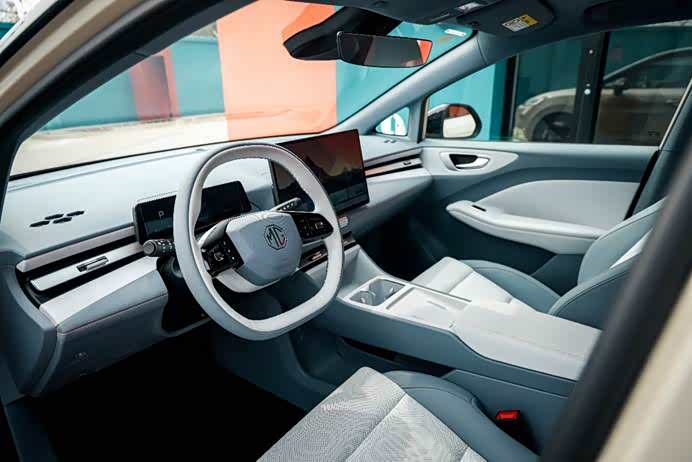 Обновление внешнего вида: ледяной синий и миндальный бежевый с элементами тюнинга — изображение