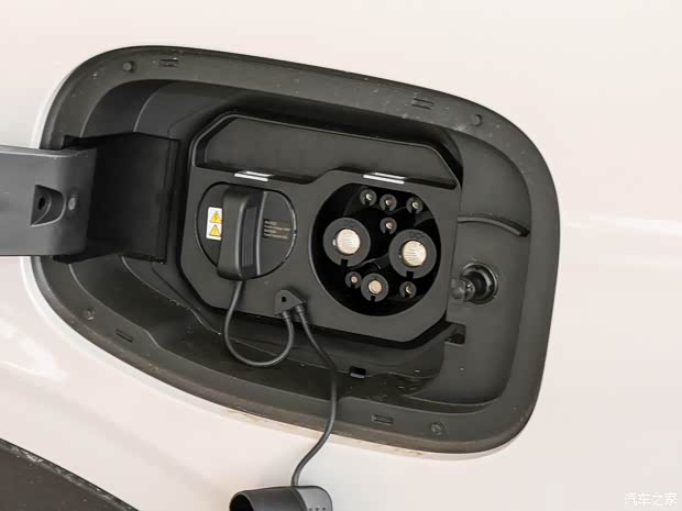 ¡Wuling Binguo Pro comienza su preventa el 14 de abril! 403 km de autonomía + estética retro. ¡Competencia para el BYD Seagull! Imagen