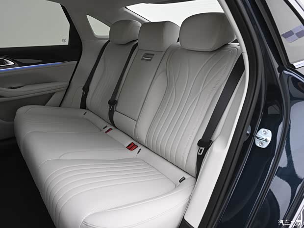 Geely Galaxy Xingyao 7 to Start Pre-sales on April 16, 0-100km/h Acceleration in 5.4 Seconds, Equipped with Four-Wheel Drive, with illustration