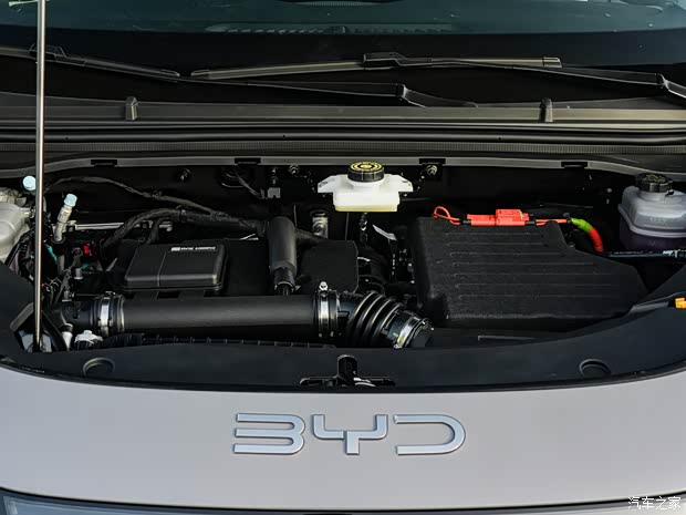 BYD Updated Seal 05 DM-i and Seal 05 EV Launching April 20