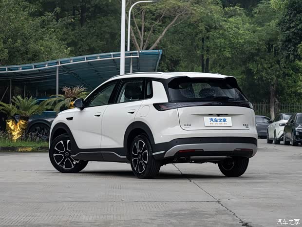 BYD Updated Seal 05 DM-i and Seal 05 EV Launching April 20