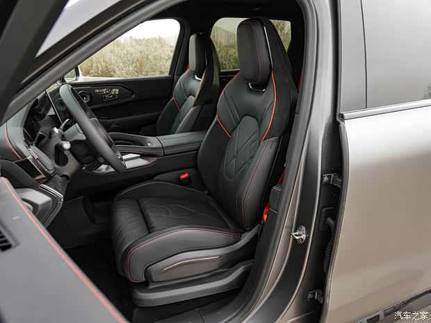 Pre-sale Starts at $55,412, 900V Architecture/Three-Motor Plug-in Hybrid Powertrain, Zeekr 8X to Launch on April 17 Image