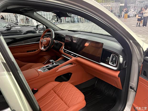 Consumo de combustible desde 3.98L/100km: Presentación de los modelos Geely Xingyue L i-HEV/Xingrui i-HEV con tecnología híbrida inteligente - Imagen