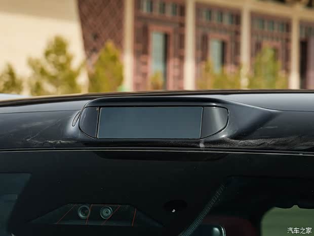 Помощь водителю: максимальная аппаратная конфигурация Изображение