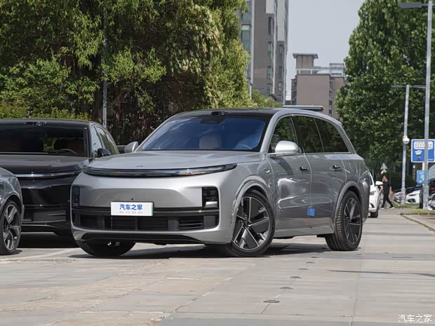 ● Конкурирующие модели. Изображение