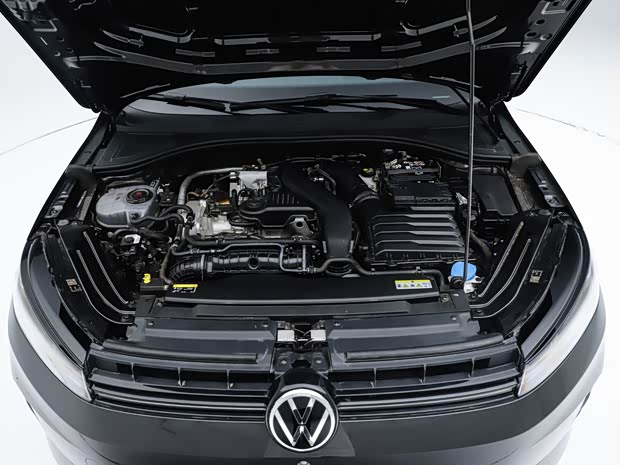 Powertrain: Two Engine Options Available