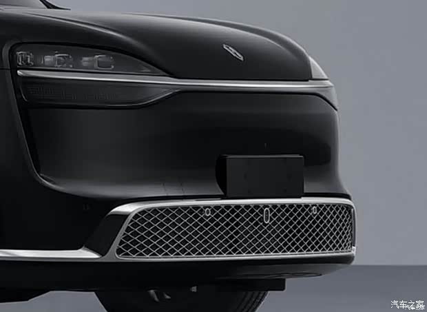 Facelifted AITO M9 Spotted: Larger Dimensions, Enhanced Range