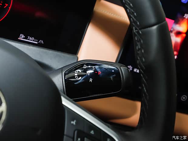 Powertrain: Two Engine Options Available