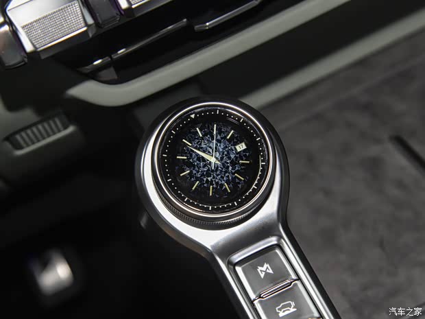 ● New Car Highlights: Image