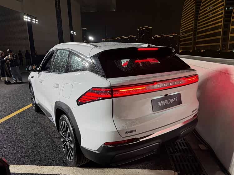 Le Geely Galaxy M7 officiellement lancé, toute la gamme équipée d'une grande batterie, à partir de 16 147 $ en offre limitée, image d'illustration.